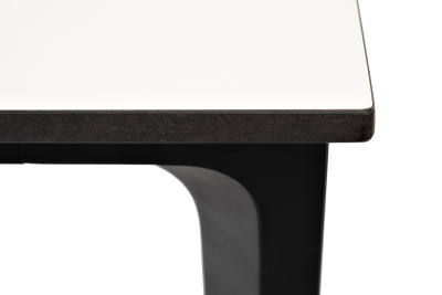 "Малага" обеденный стол из HPL 90х90см, цвет молочный, каркас черный